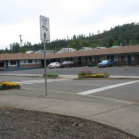 Travel Inn Roseburg Dış mekan fotoğraf