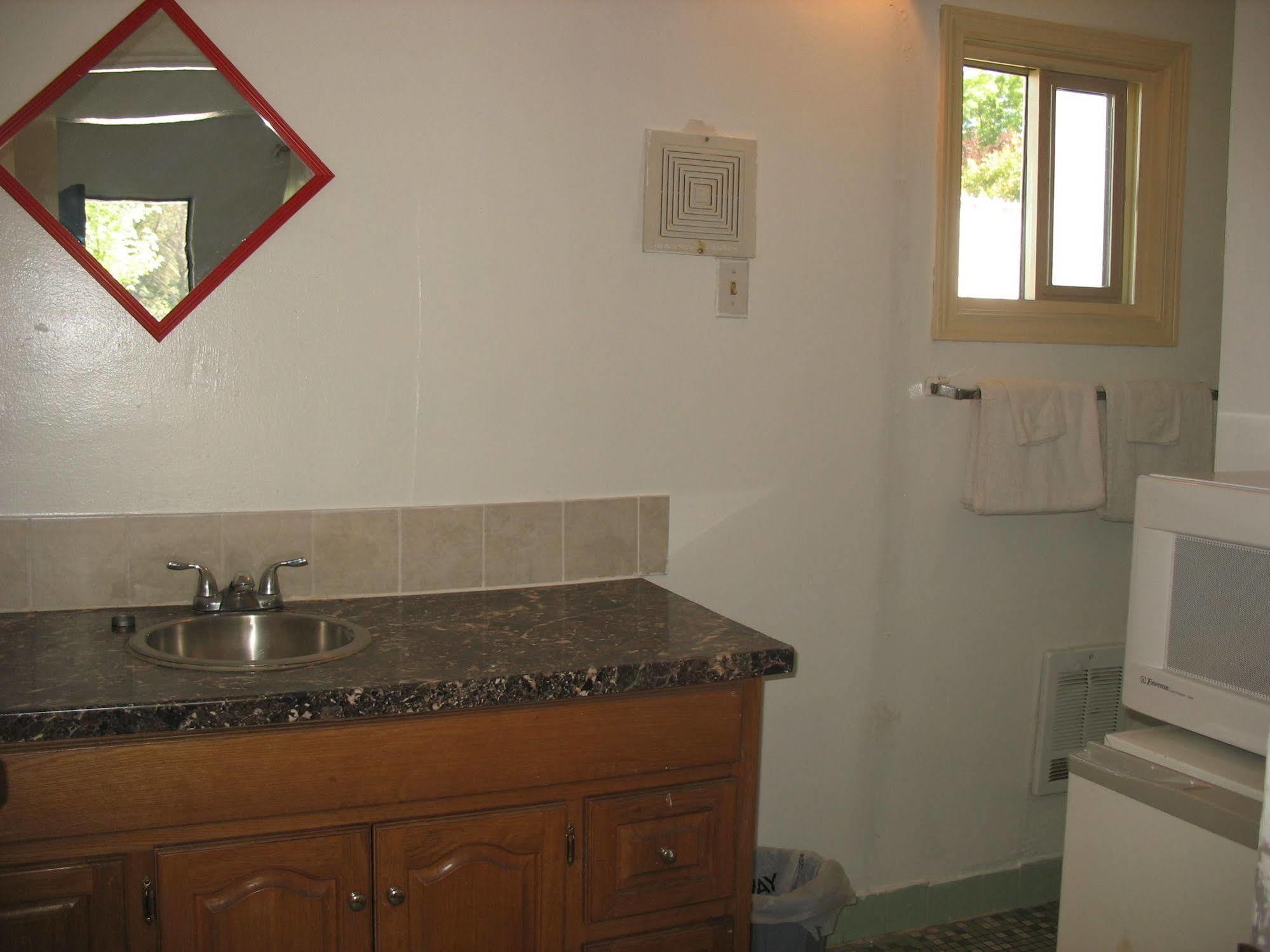 Travel Inn Roseburg Dış mekan fotoğraf